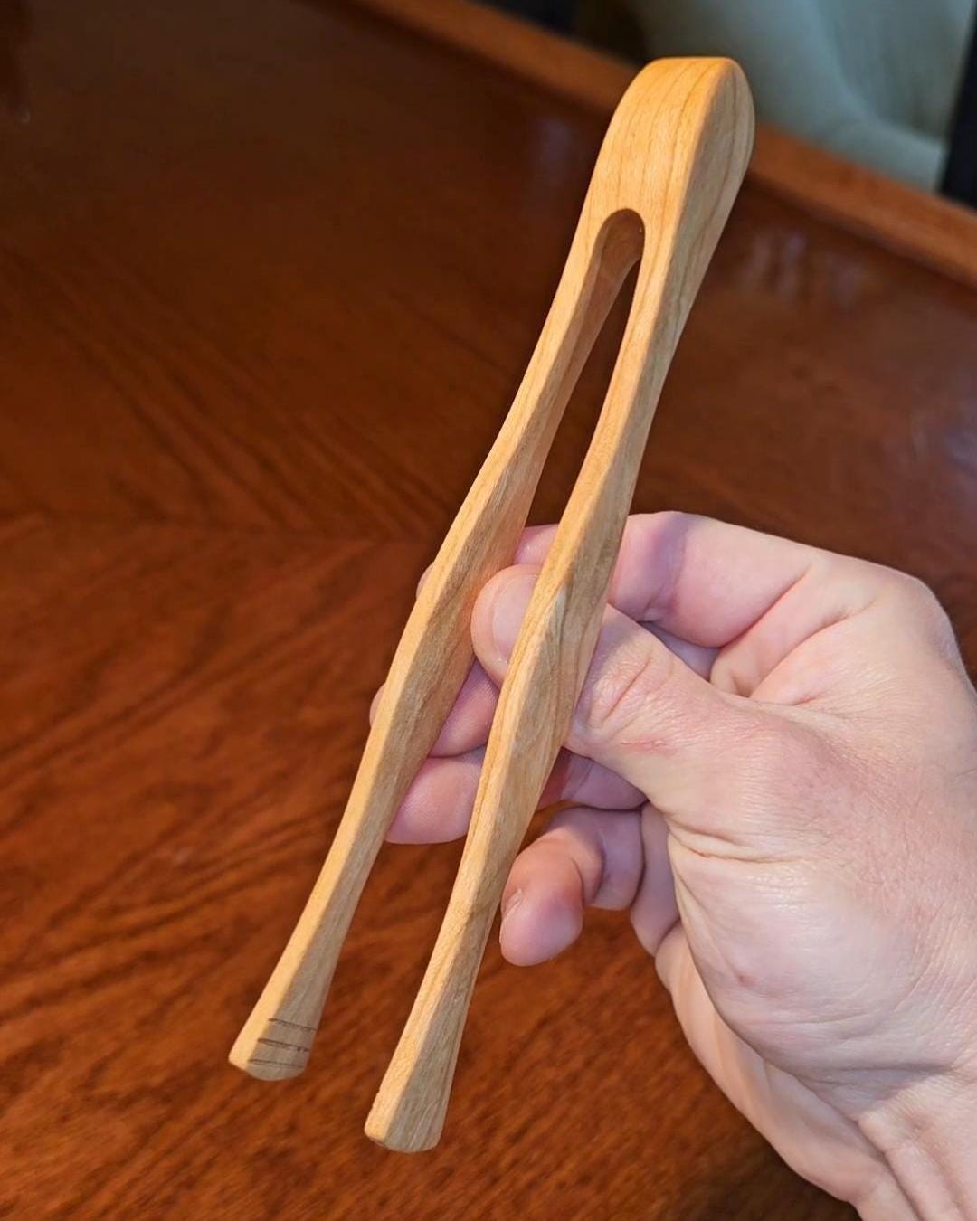 Wooden Toast Tongs Template – DIY Woodworking Plan PDF – finished wood project photo