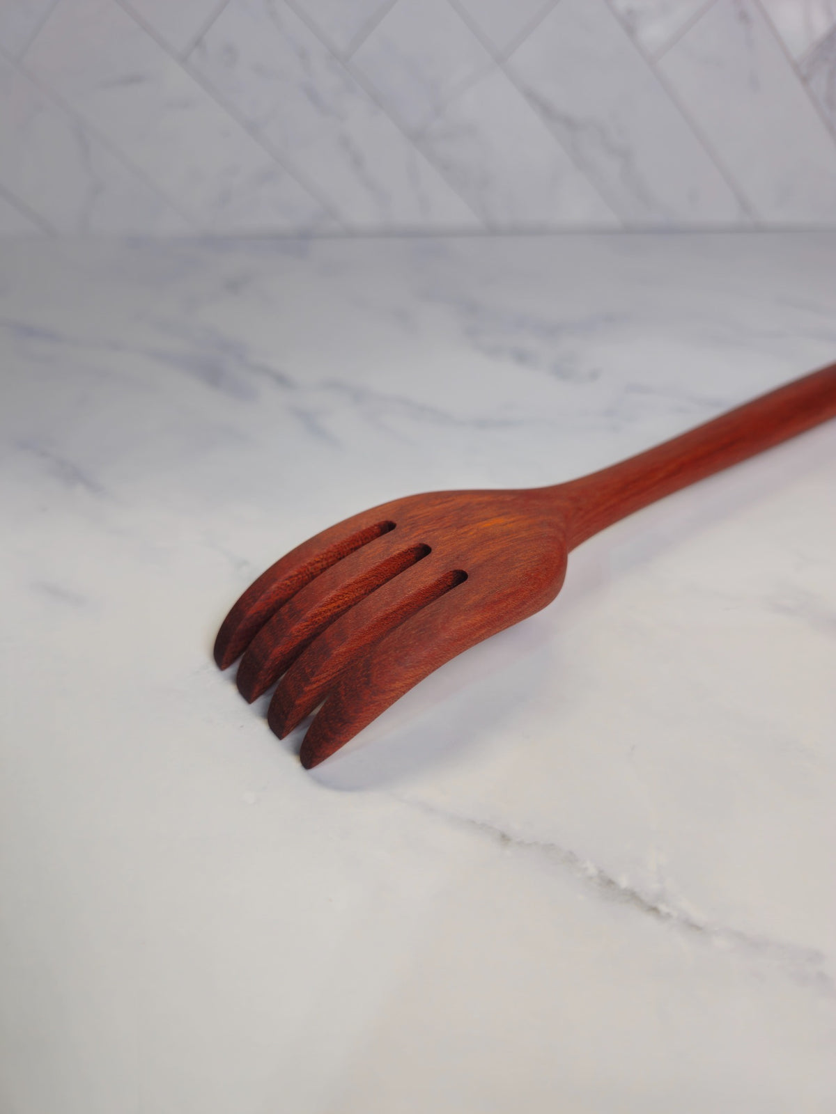 Back Scratcher & Shoehorn Woodworking Plans PDF