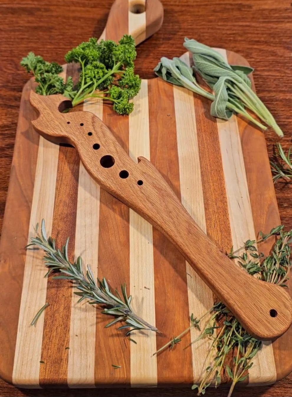 3-in-1 Wooden Kitchen Tool Template – DIY Woodworking Plan PDF – finished wood project photo